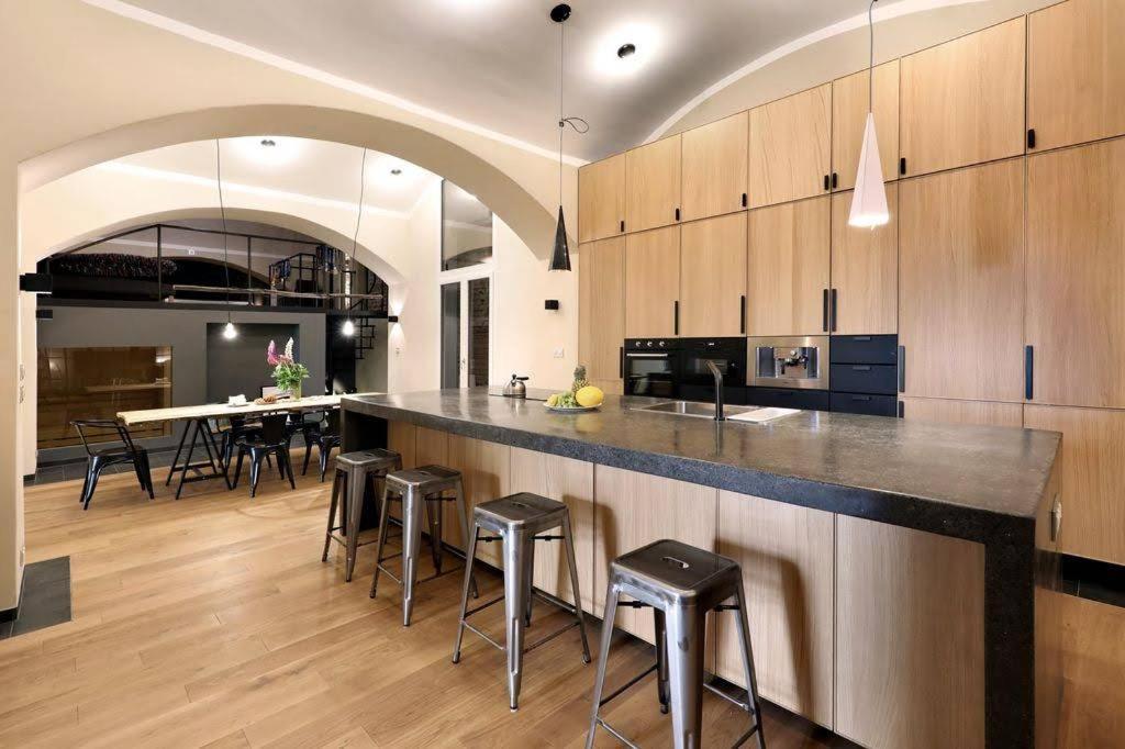 Design Loft 2 Minutes To Wenceslas Square Prague Exterior photo