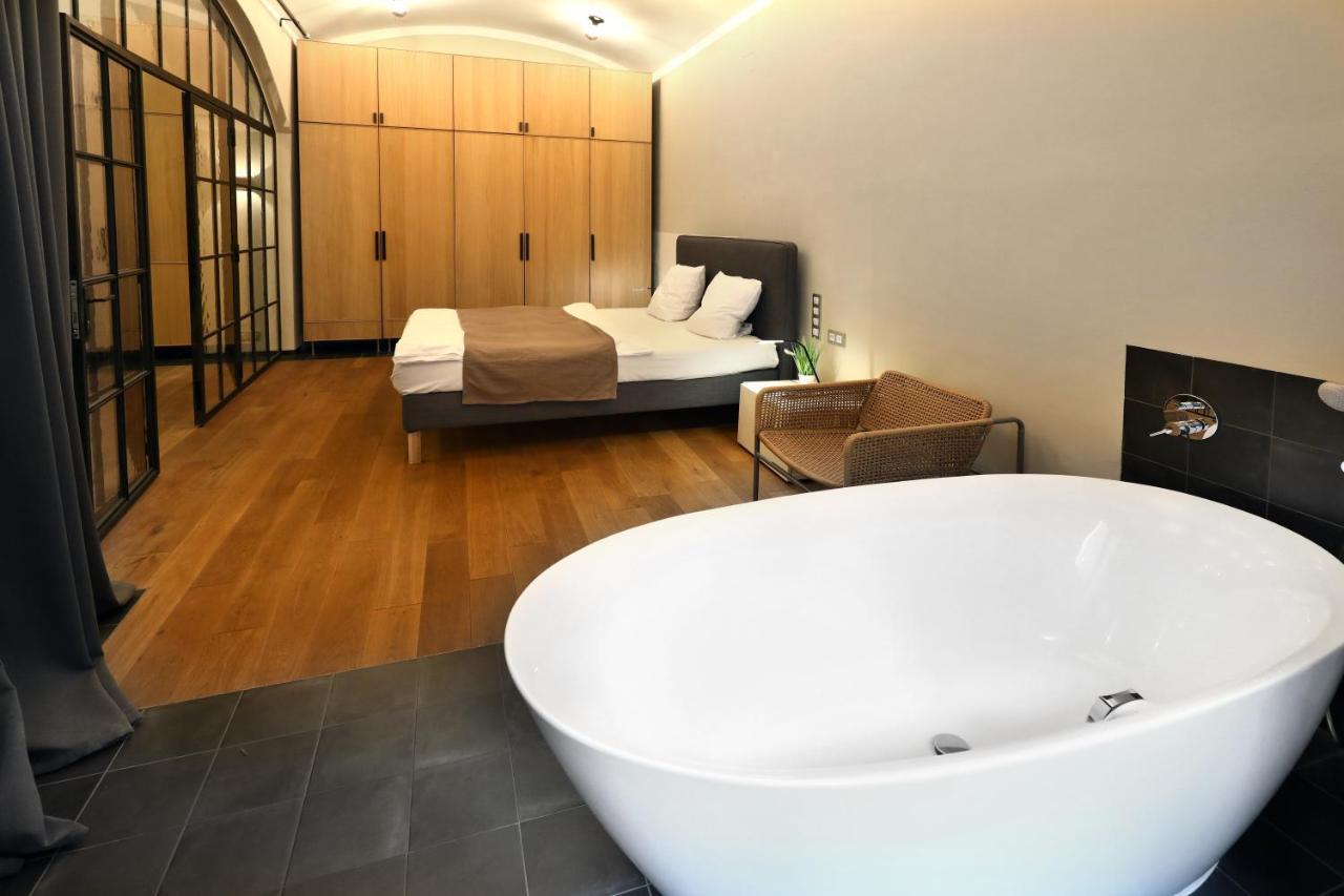 Design Loft 2 Minutes To Wenceslas Square Prague Exterior photo